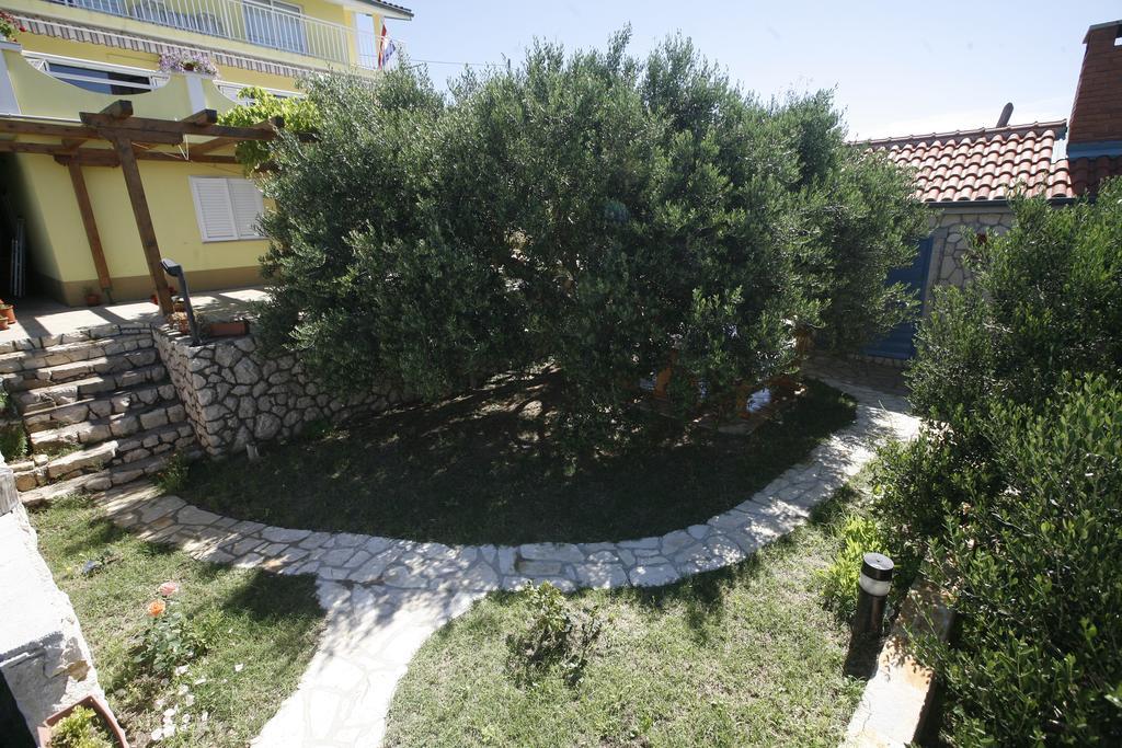Apartments Roza Miškovići Exterior foto